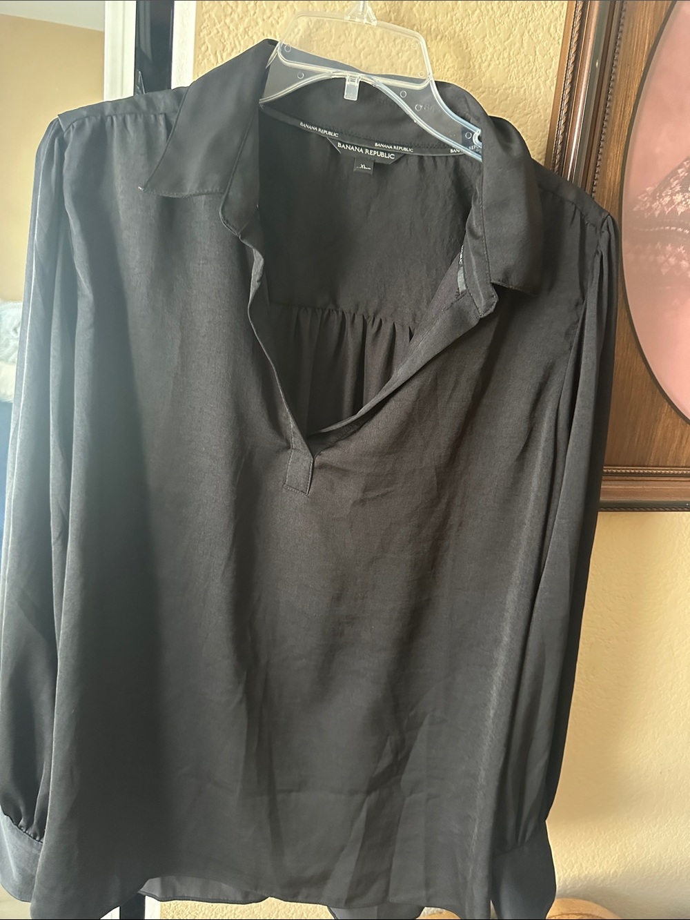 Banana Republic Black Long-Sleeve Women's Blouse